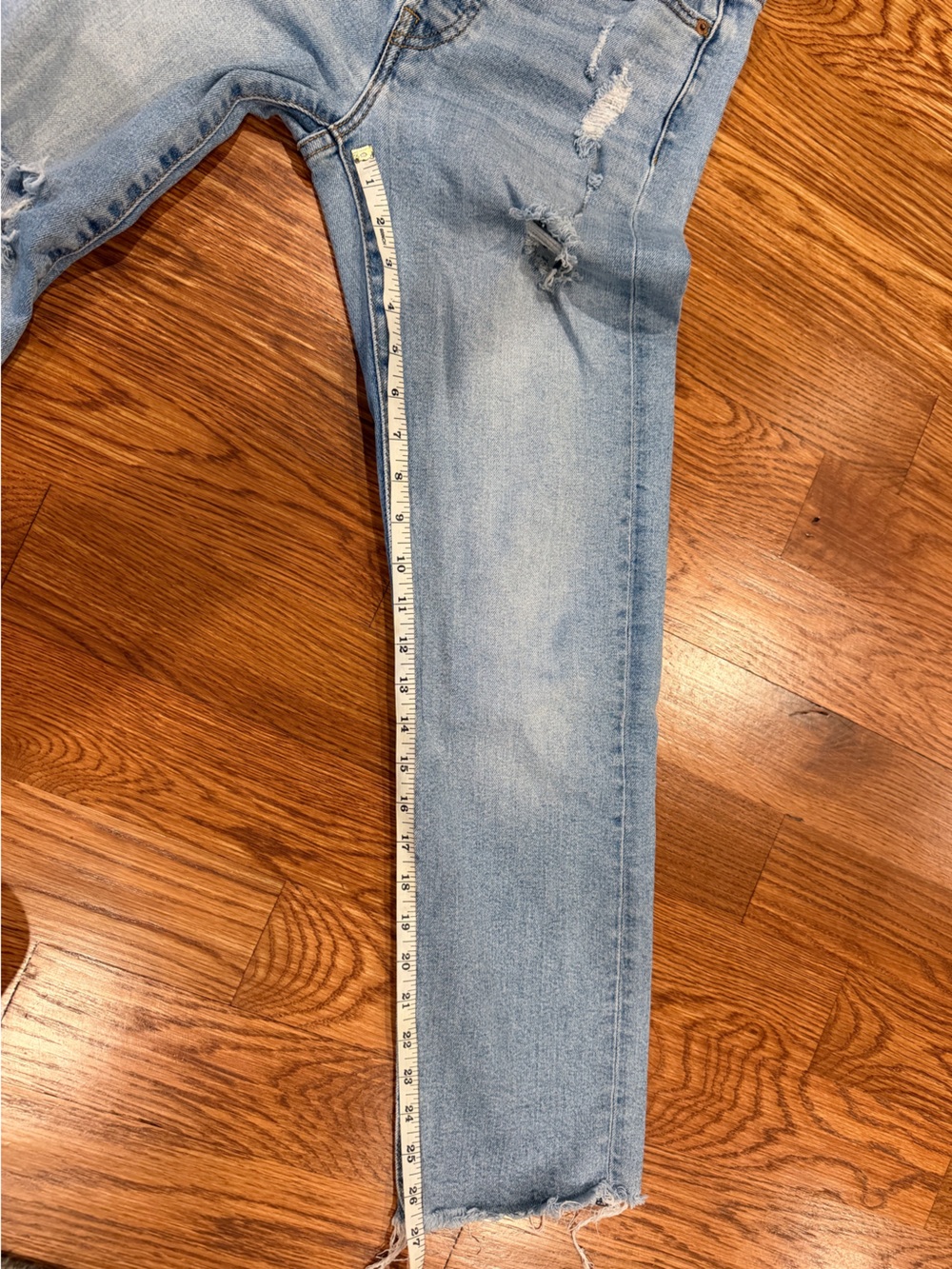 Levi's Wedgie Straight Leg Distressed Jeans - Size 27 - Picture 4 of 5